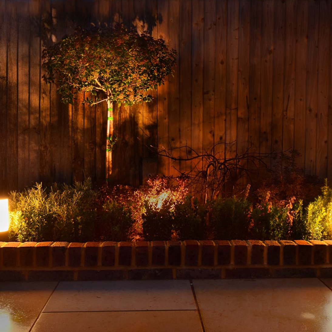 ELLUMIÈRE Black Metal Outdoor Low Voltage LED Bollard Light 3W